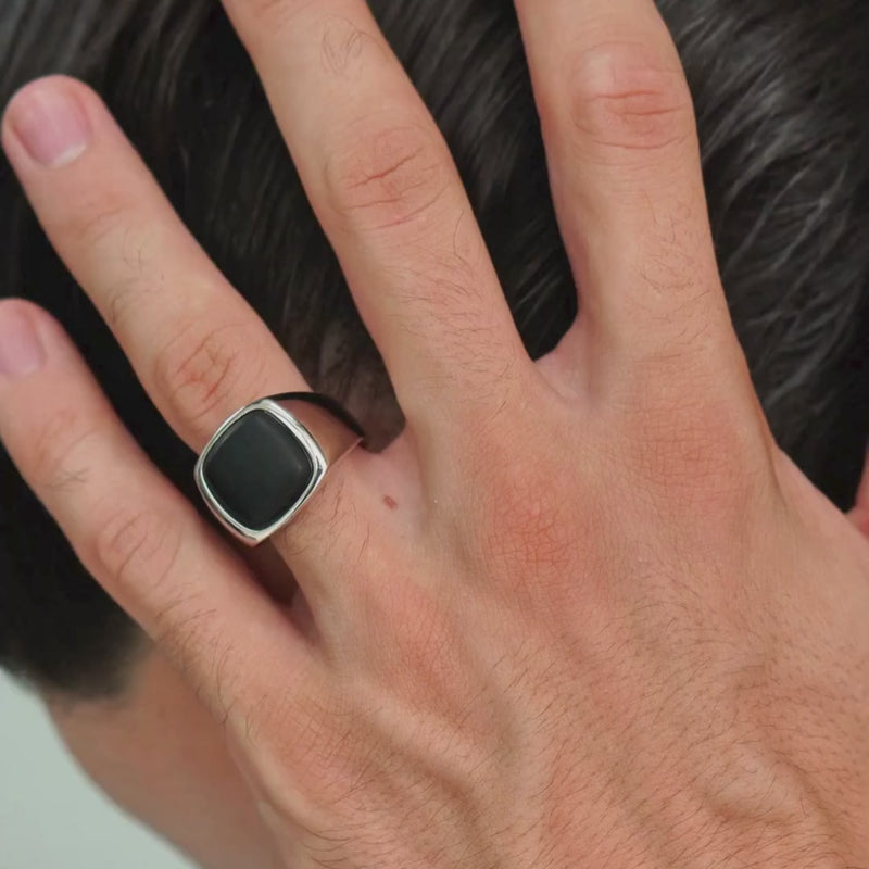 ALEXANDER LYNGGAARD Signet Ring Onyx Matte Rings